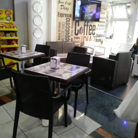 Nocleg ze śniadaniem Cetara Room Aversa
